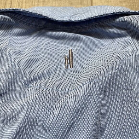 MINT johnnie-O Men's M Performance Blue Golf Short Sleeve 4 Button Polo - Picture 1 of 6
